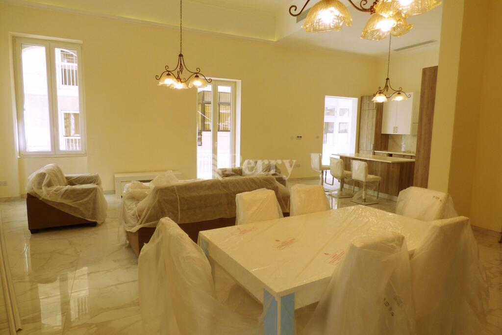 Apt 4, Triq Windsor