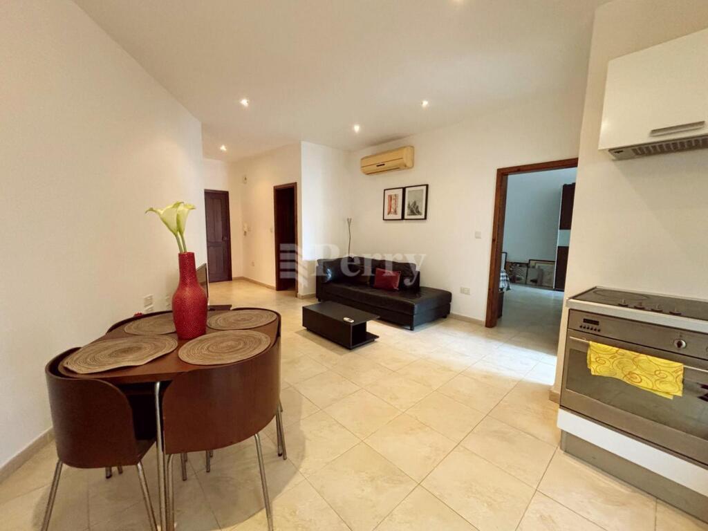 Tulip Court, Triq Il-Kbira