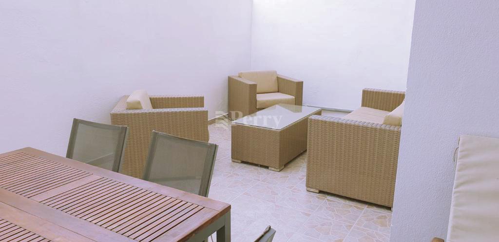 Apt 1, Triq Mons Dandria