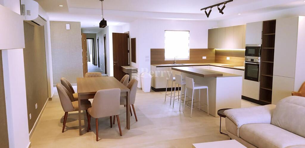 Pinto Heights, T/g Fi Triq Il-Qalb Imqaddsa