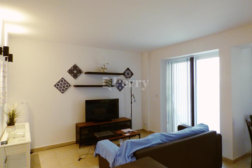 Flat 2, Triq Mattew Pulis