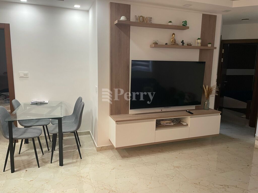 APT 8, Triq Carmelo Schembri