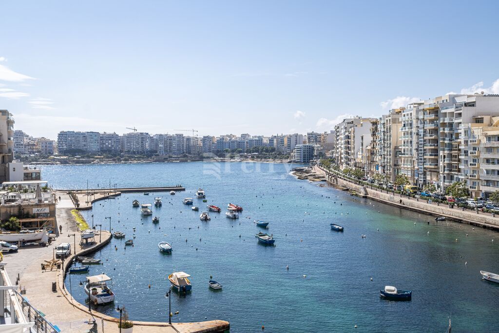 La Spinola Court, Triq Spinola