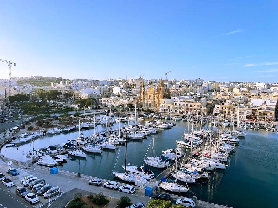 206, The Address Seafront Suites, Triq Marina