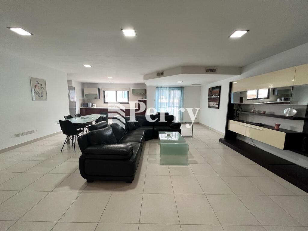 No. 7 Anchorage Court, Triq Il-Ktajjen