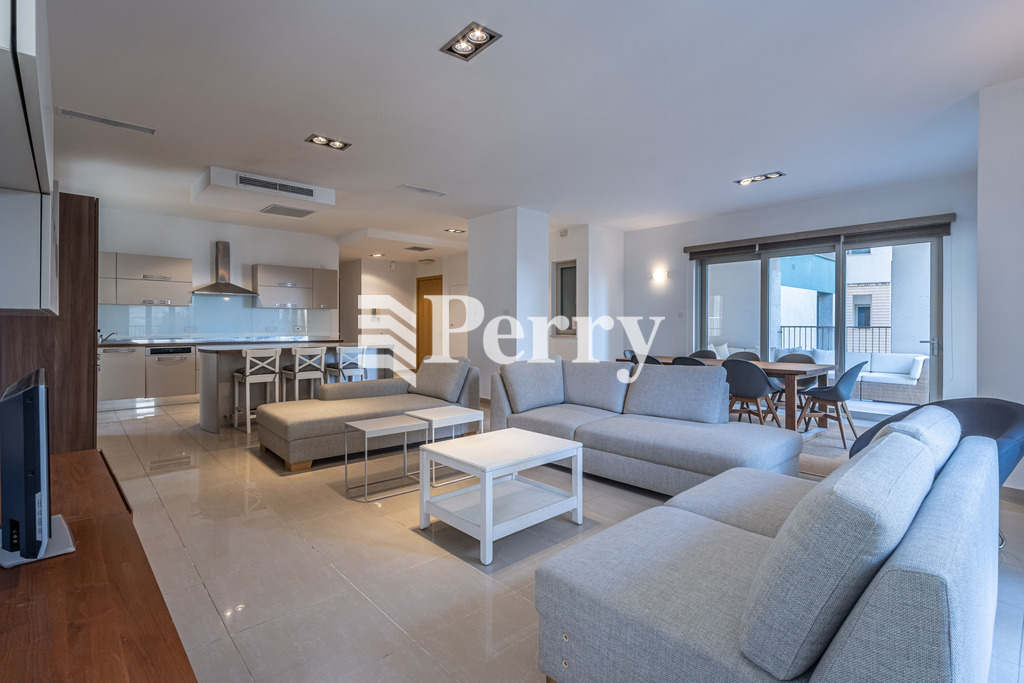 Preti Court, Tigne Point