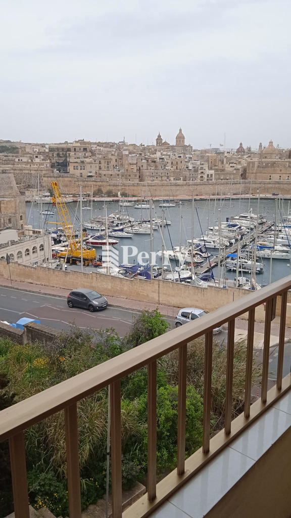 Binja Rinella Enterance B, Triq Marina
