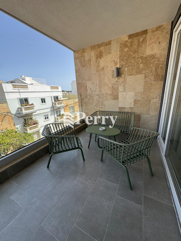 Sauveur Court, Triq Balaguer