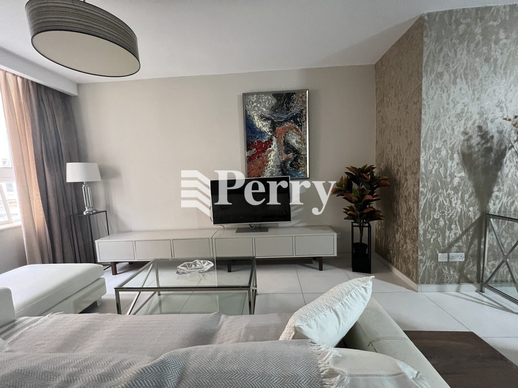 Westone, Triq Sir A.Mercieca
