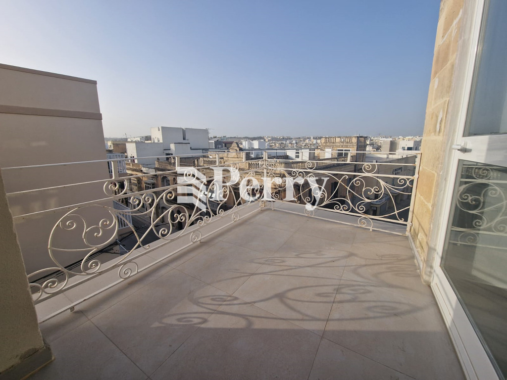 Lilly Court, Triq Fleur-De-Lys
