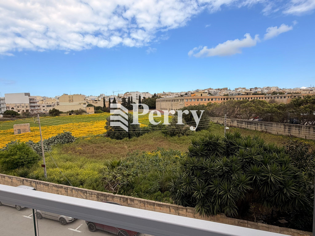Phoenix Court, Triq Ir-Rebbiegha