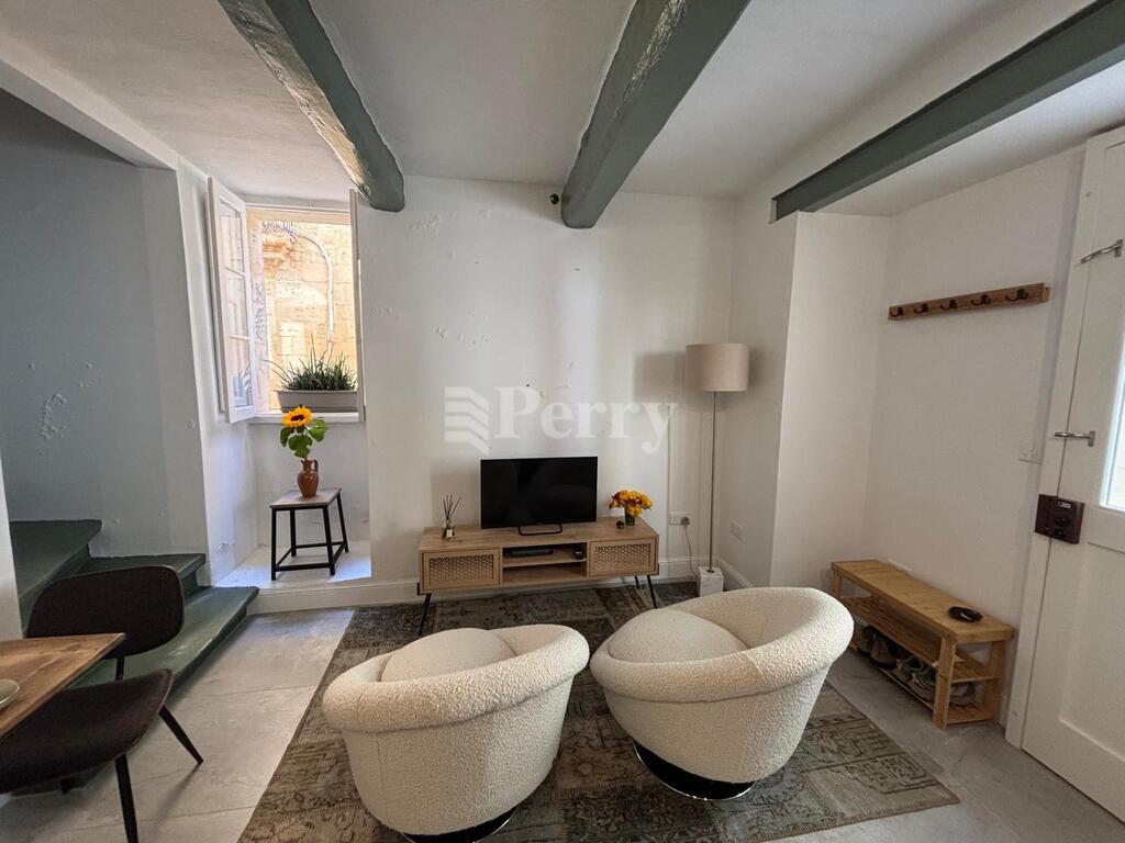 Corner with Triq Sant Ursula, Triq Iz-Zewg Mini