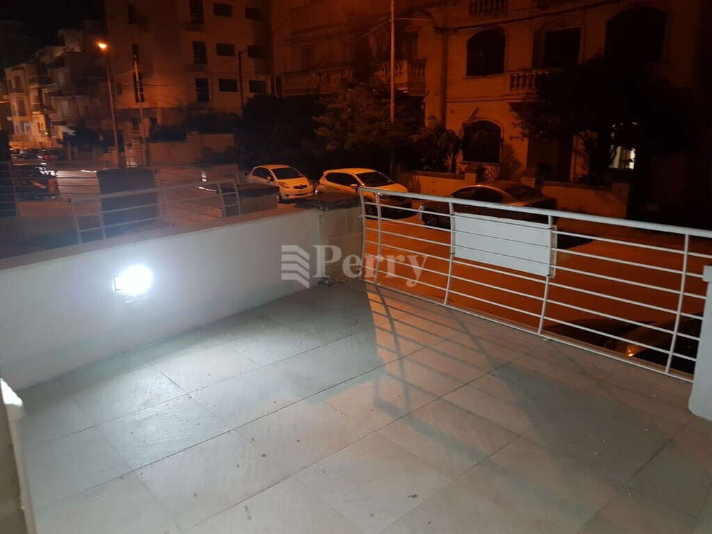 Mattie Court, Triq Is-Swieqi