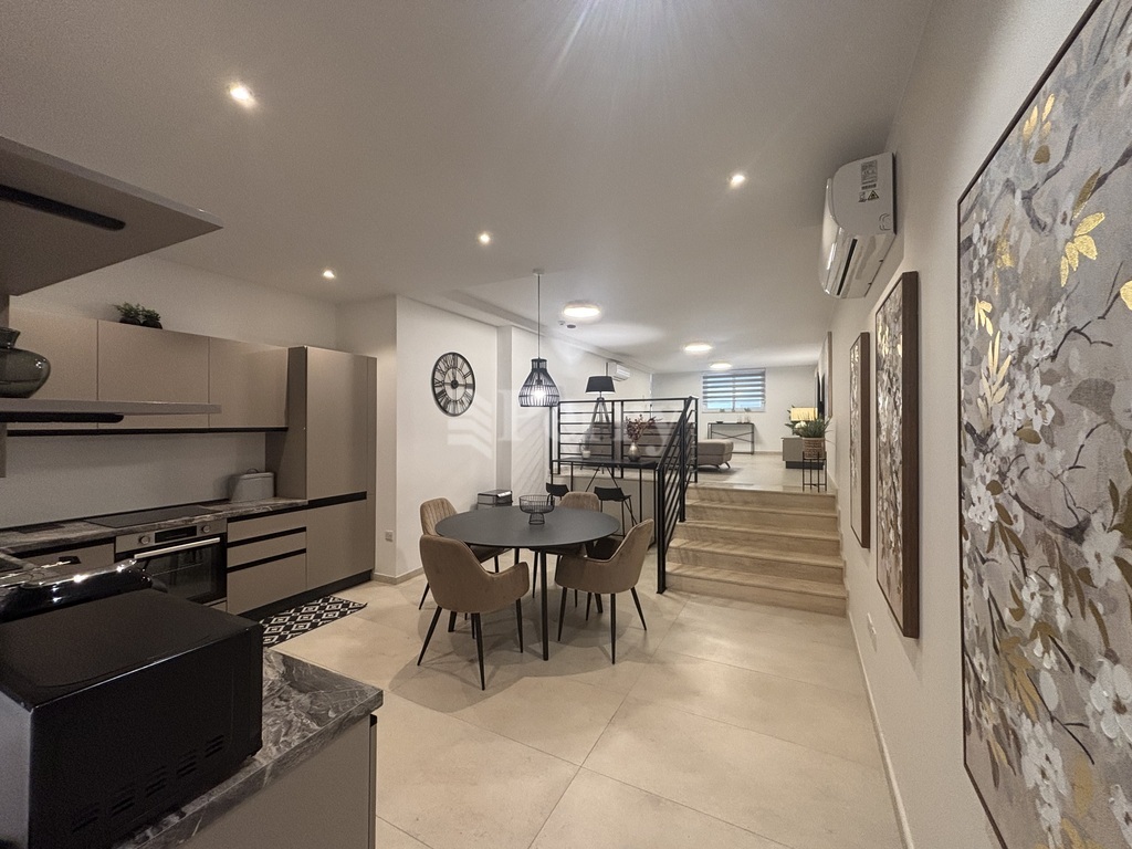 Regent Place, Triq Sant’Antnin