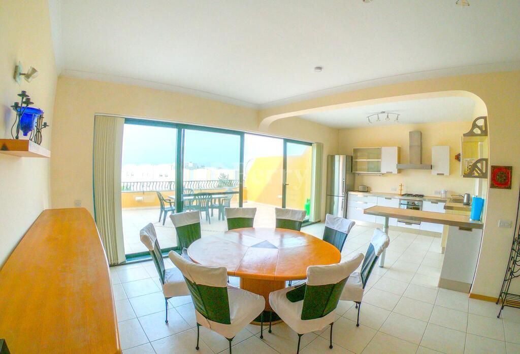 San Andrea Court, Triq Sant’Andrija