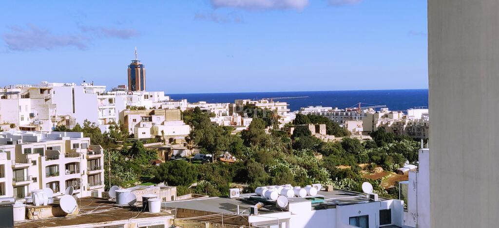 Apt 6, Pjazza  Qalb ta’ Gesu