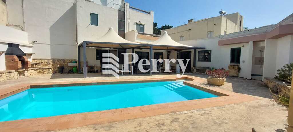 Emms Lodge, Triq Il-Qasab